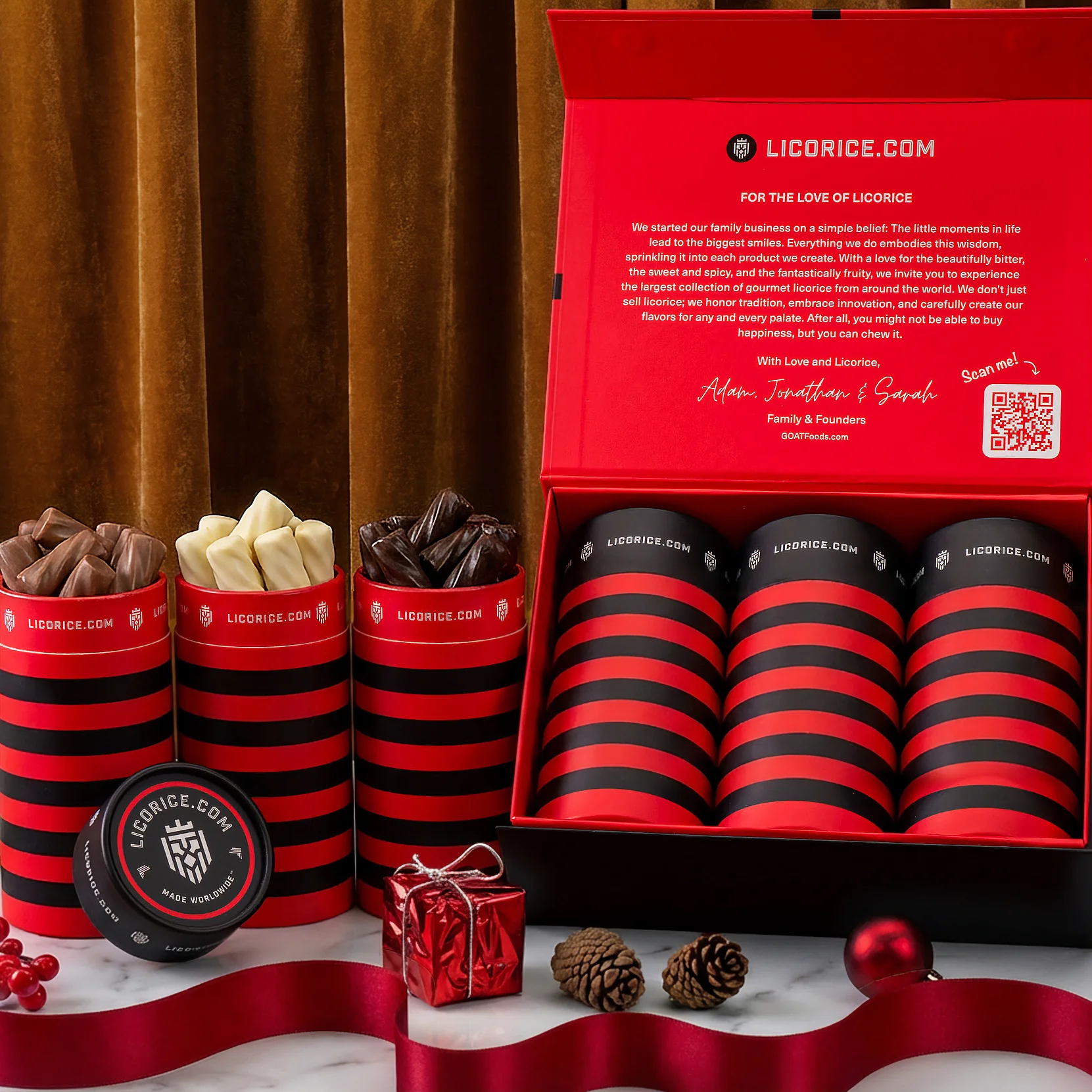 Chocolate Covered Strawberry Licorice DownUnders™ Gift Box - Image 4